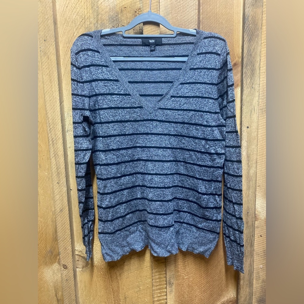 Mossimo Striped V Neck Long Sleeve Sweater Top Large Gray Black Knit